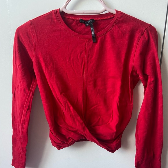 Bright red knot cropped top - Picture 1 of 4